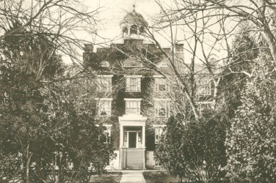 Seminary Old Dorm, 1915 era. Image courtesy Seminary Ridge Museum.