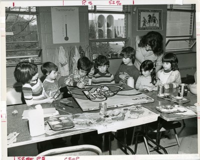 No has identified anyone in this photo of a JCC art class, March 1977