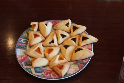 And, of course, the lekvar and apricot hamantaschen were made by me.