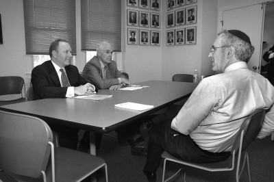 Former CHAI executive director Ken Gelula (right) meets with stakeholders. Photo courtesy of the Associated: Jewish Community Federation of Baltimore.
