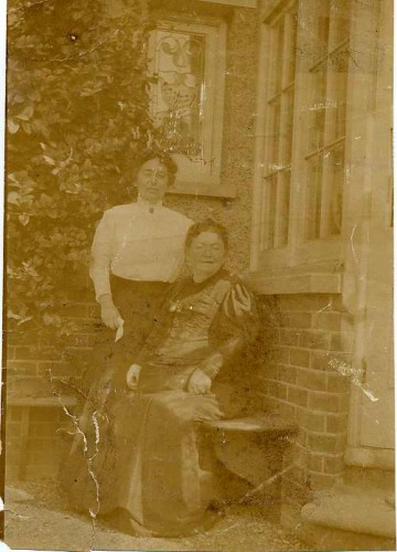 Henrietta Szold and her mother Sophie, August 1909, visiting friends in England before traveling through Europe to Palestine. JMM 1992.242.7.13 