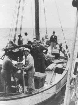 Danish fisherman ferry Jews to safety in Sweeden 1943 . Via USHMM.