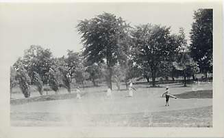 The putting green at the Suburban Club, July 1927. JMM 1985.35.5